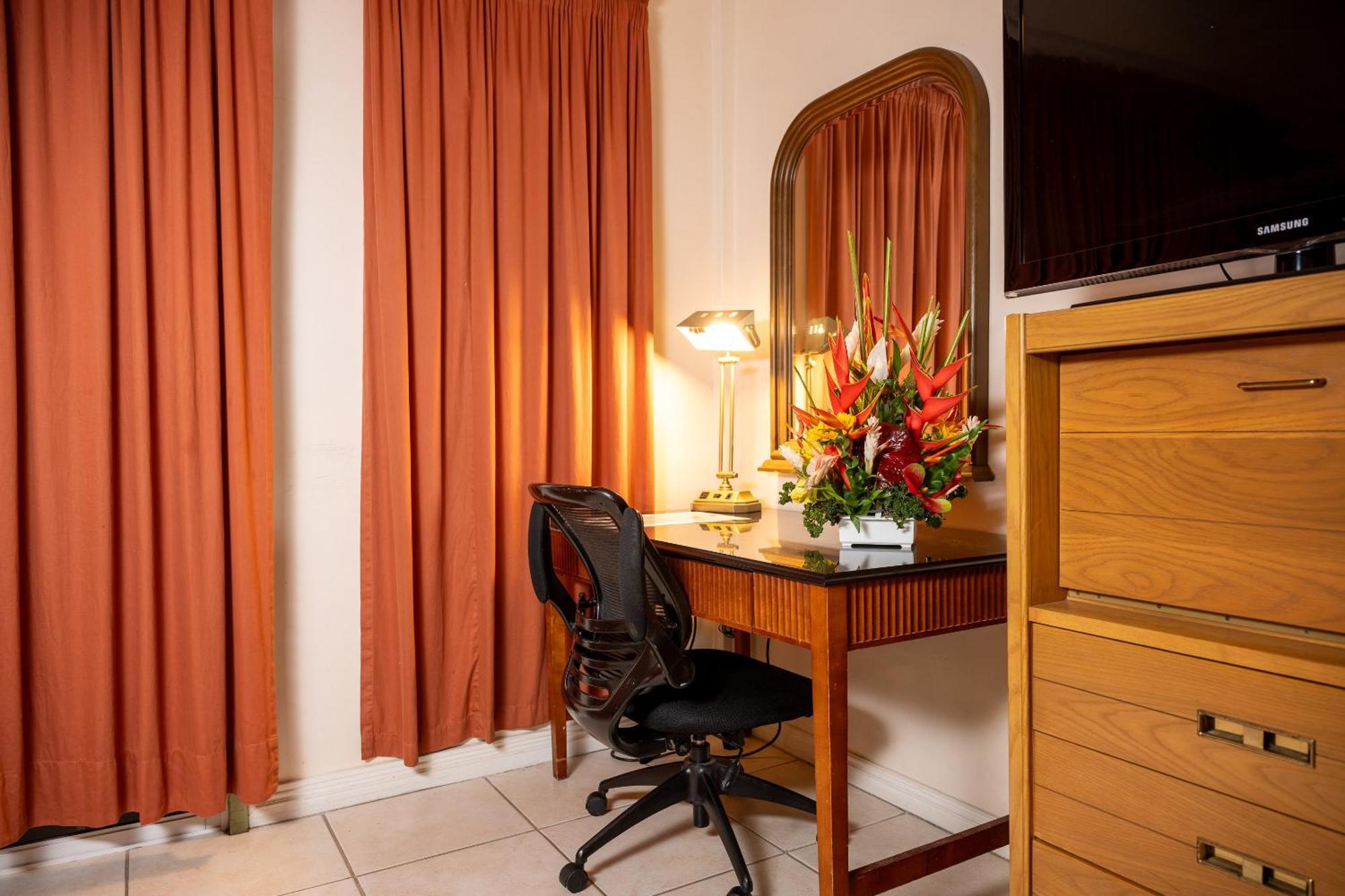 Grand Coastal Hotel Τζώρτζταουν Εξωτερικό φωτογραφία