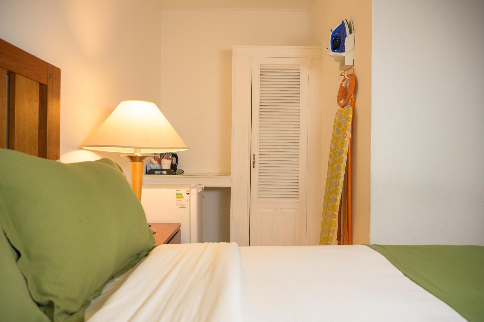 Grand Coastal Hotel Τζώρτζταουν Εξωτερικό φωτογραφία