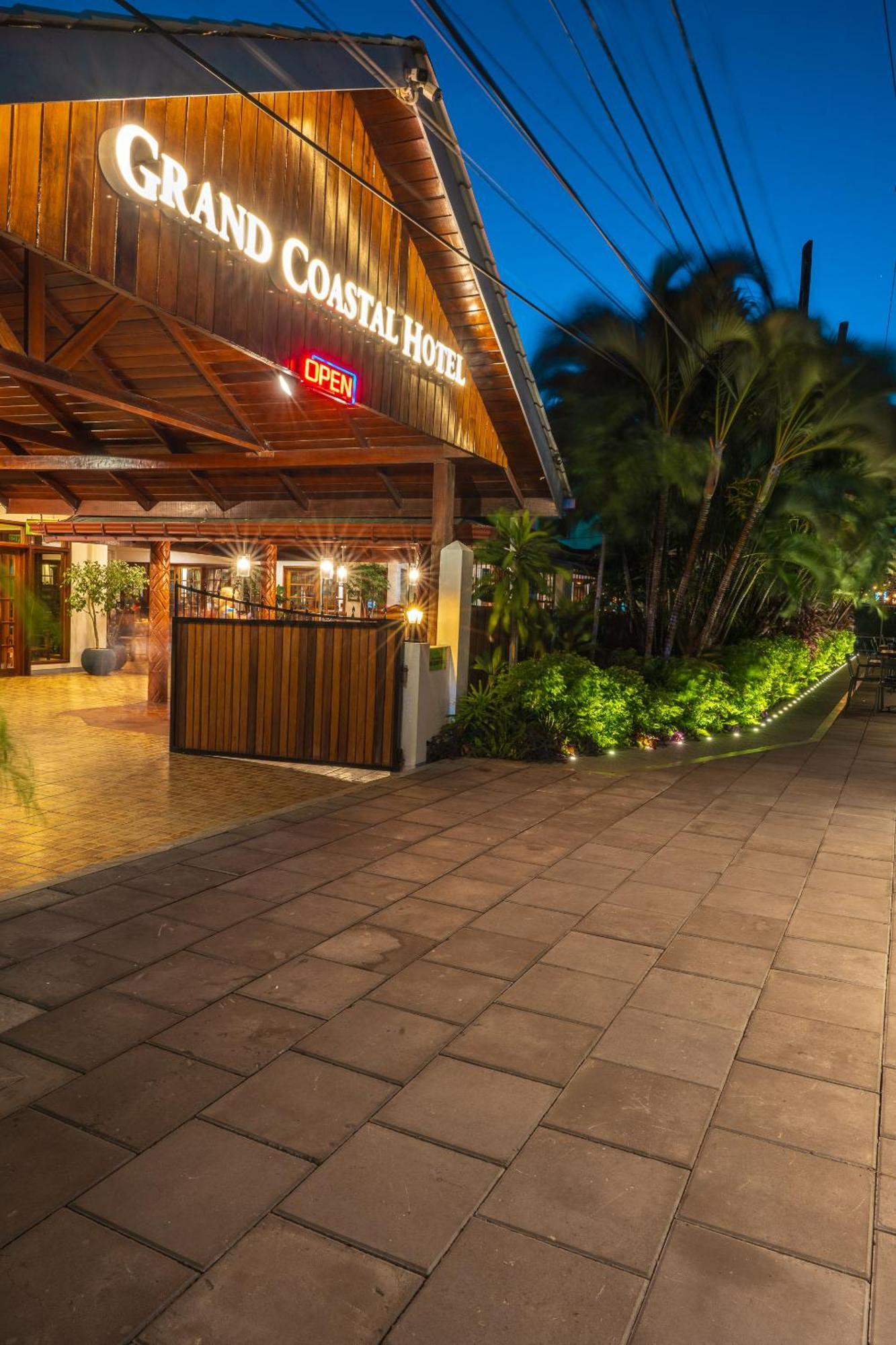 Grand Coastal Hotel Τζώρτζταουν Εξωτερικό φωτογραφία